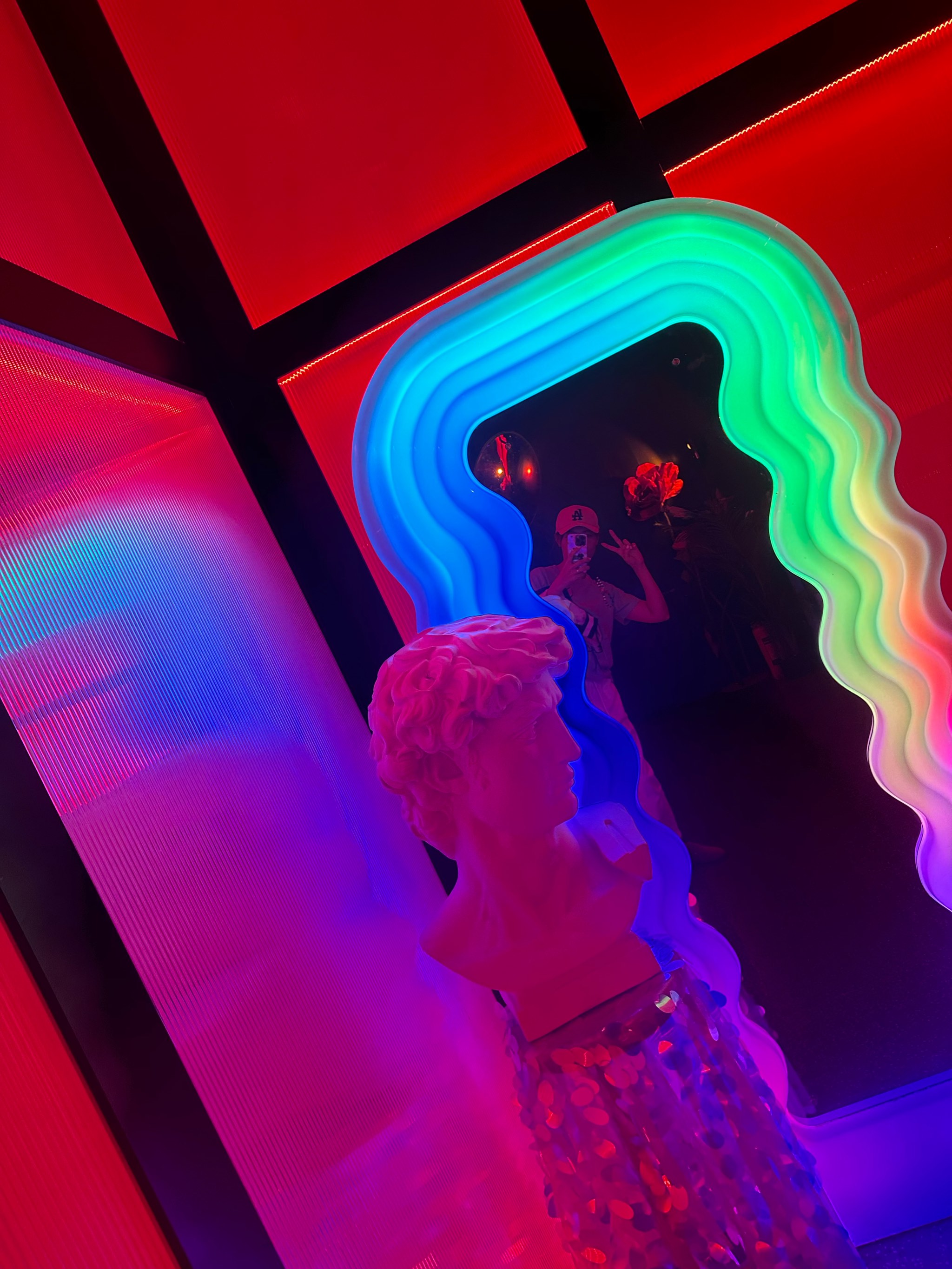 钦州商务ktv及商务ktv什么意思解析-钦南区ktv预订